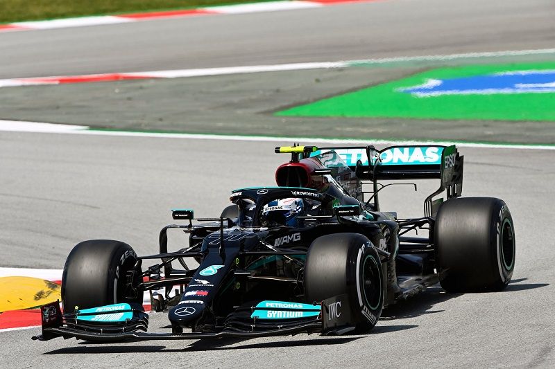 Valtteri Bottas (Mercedes-AMG Petronas) kala tampil dalam sesi FP1 F1 GP Spanyol 2021 yang digelar di Circuit de Barcelona-Catalunya pada Jumat (7/5/2021).