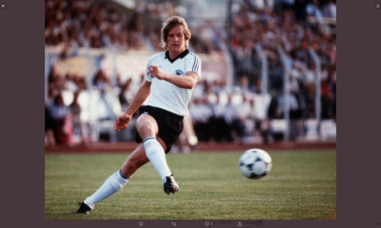 Bernd Schuster salah satu pemain andalan Jerman pada Piala Eropa 1980 (Euro 1980).