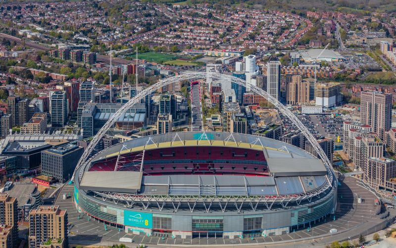 Stadion Wembley akan mempertemukan Leicester City vs Manchester City di ajang Community Shield 2021 malam ini.. 