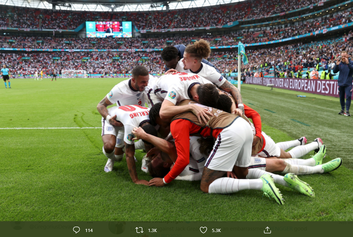 Para pemain timnas Inggris saat merayakan gol Harry Kane ke gawang Jerman, Selasa (28/6/2021) malam WIB.