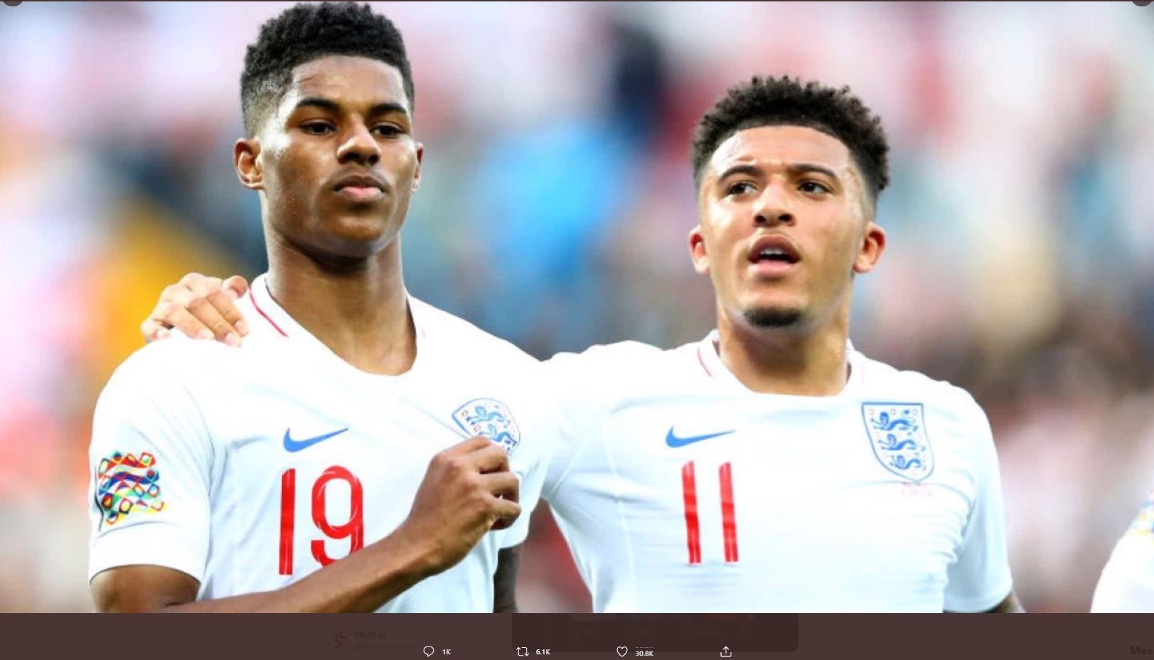 Bintang timnas Inggris, Marcus Rashford, dan Jadon Sancho, mendapat perlakuan rasis di media sosial setelah gagal mengeksekusi penalti di final Euro 2020.