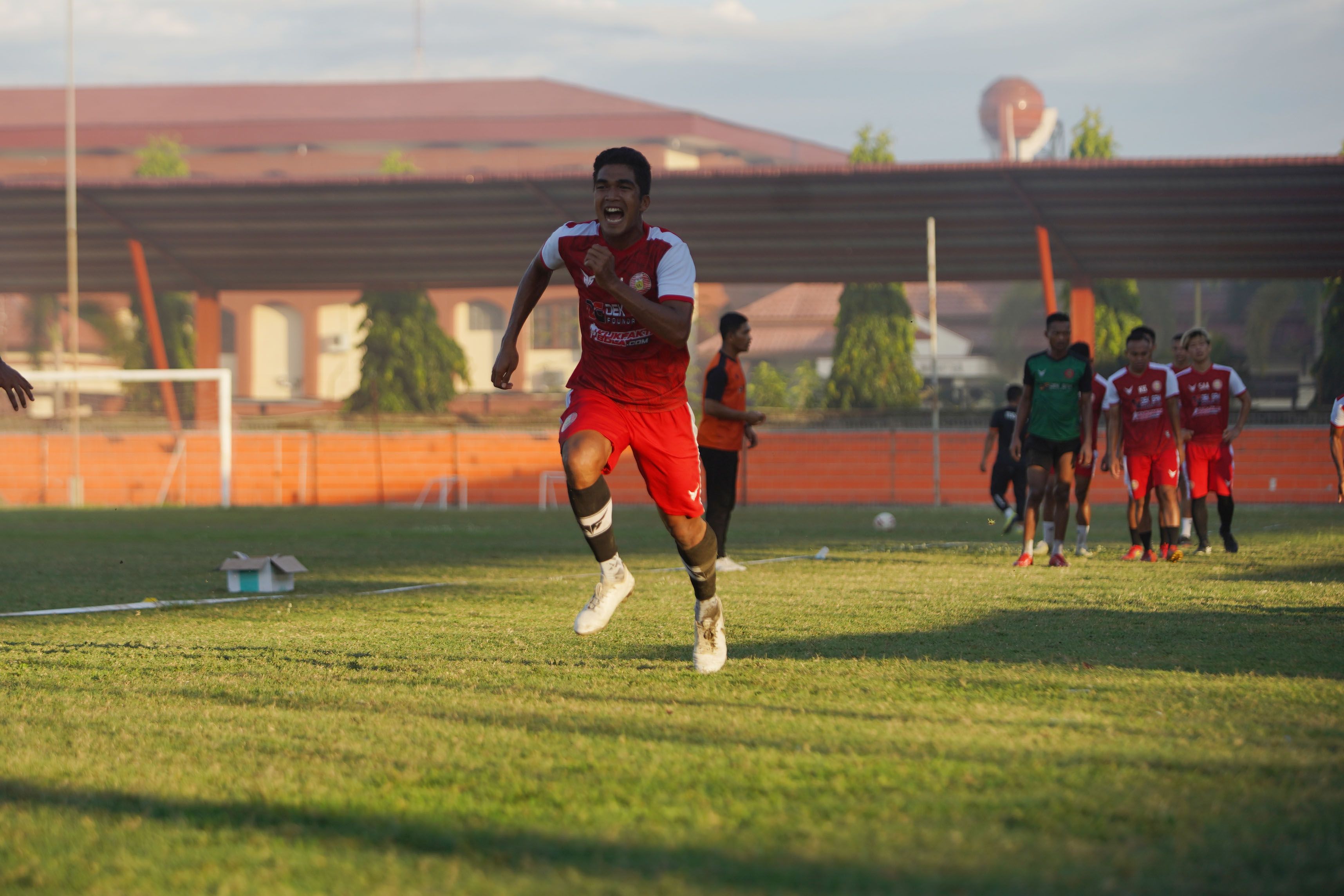 Iftiqar Rizal dalam latihan Persiraja Banda Aceh persiapan Liga 1 2021-2022, Juli 2021.