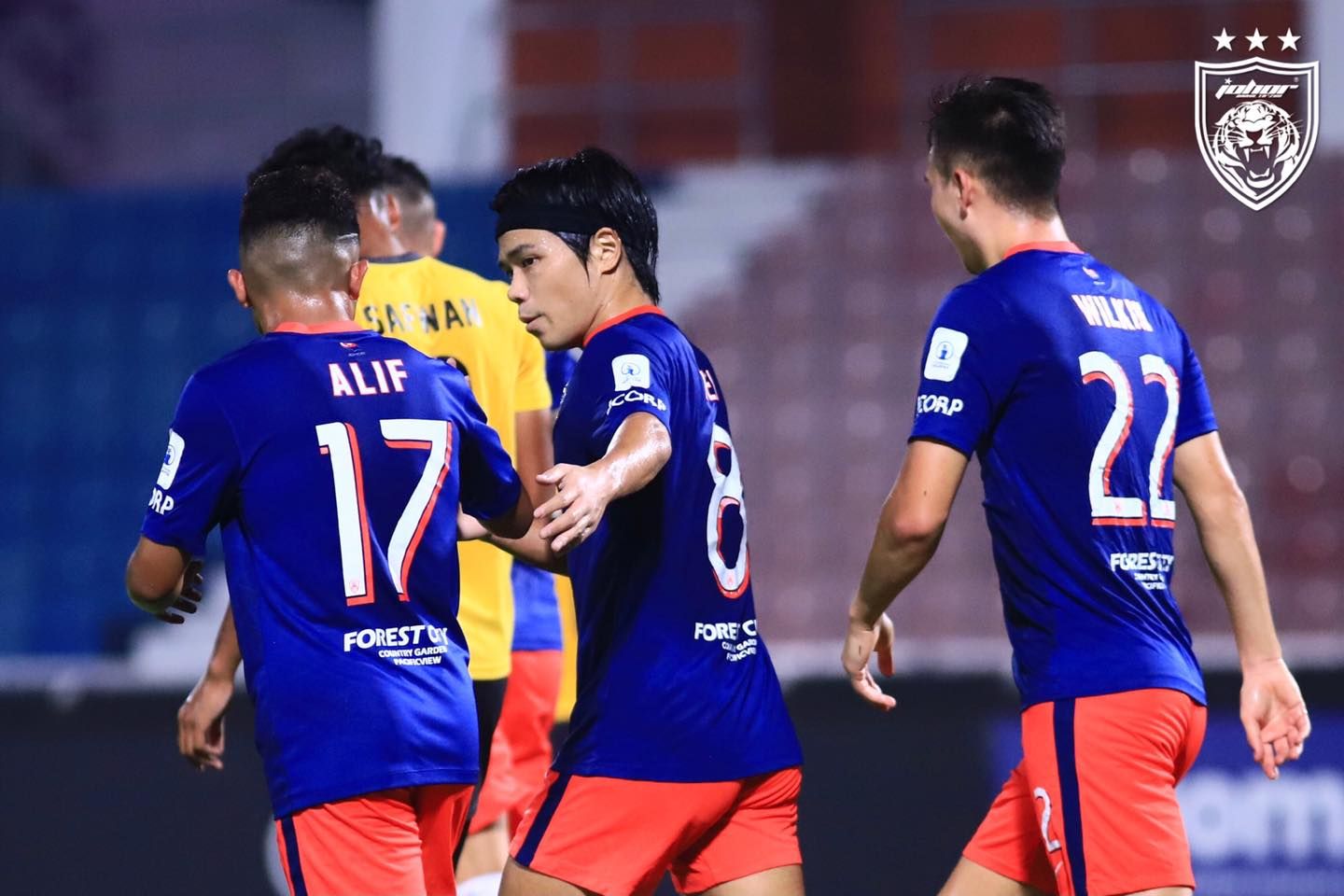 Mantan pemain asing Persela asal Jepang, Kei Hirose (tengah) seusai membuat golnya untuk JDT II ke gawang FAM-MSN Project dalam lanjutan Liga Premier Malaysia 2021, 7 Agustus 2021.