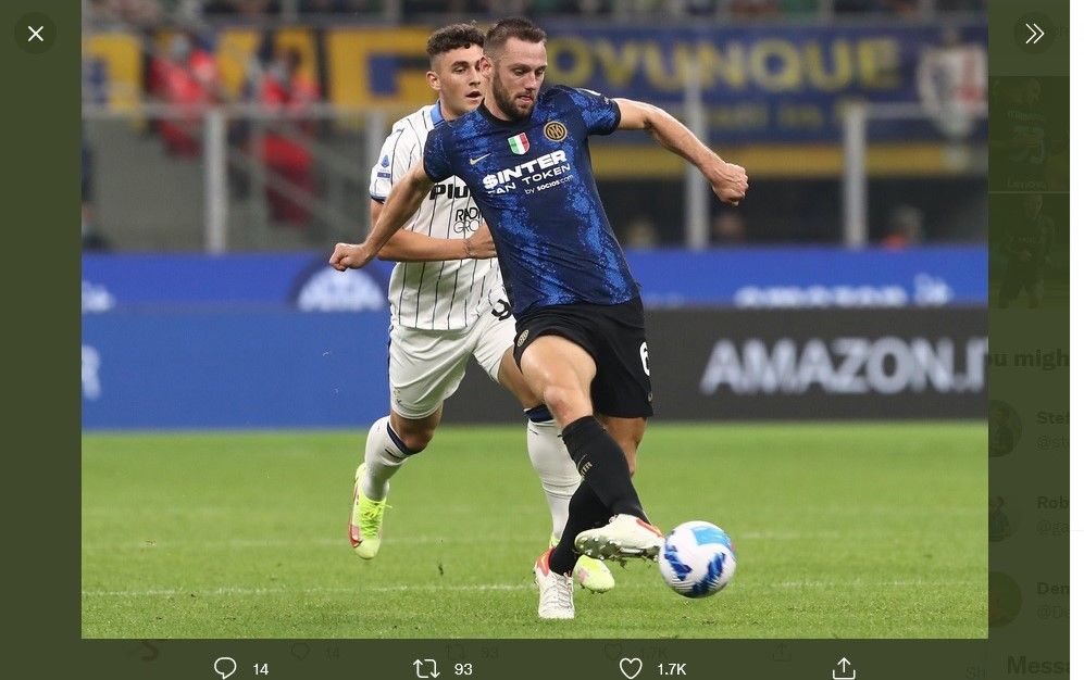 Bek Inter Milan, Stefan de Vrij dalam sebuah laga.