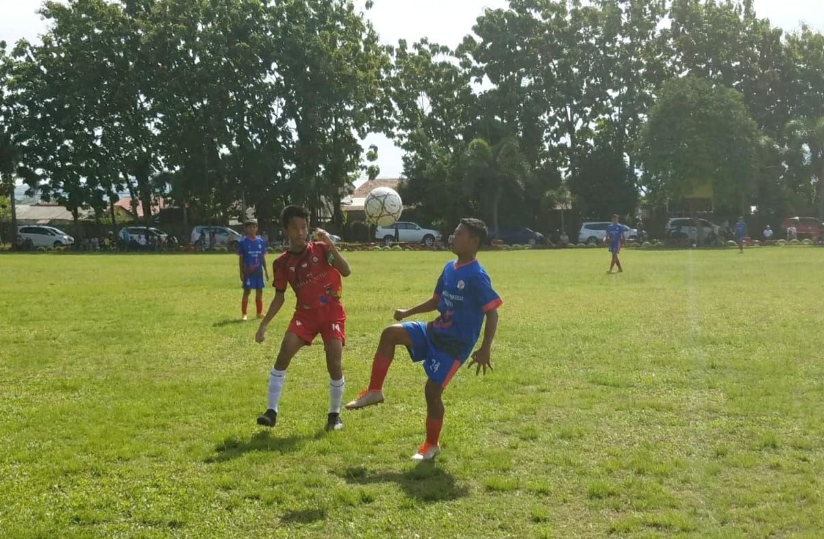Foto pertandingan pekan ketiga Grup Top Liga TopSkor U-14 2021-2022 antara Stoni Indonesia versus Bogor City