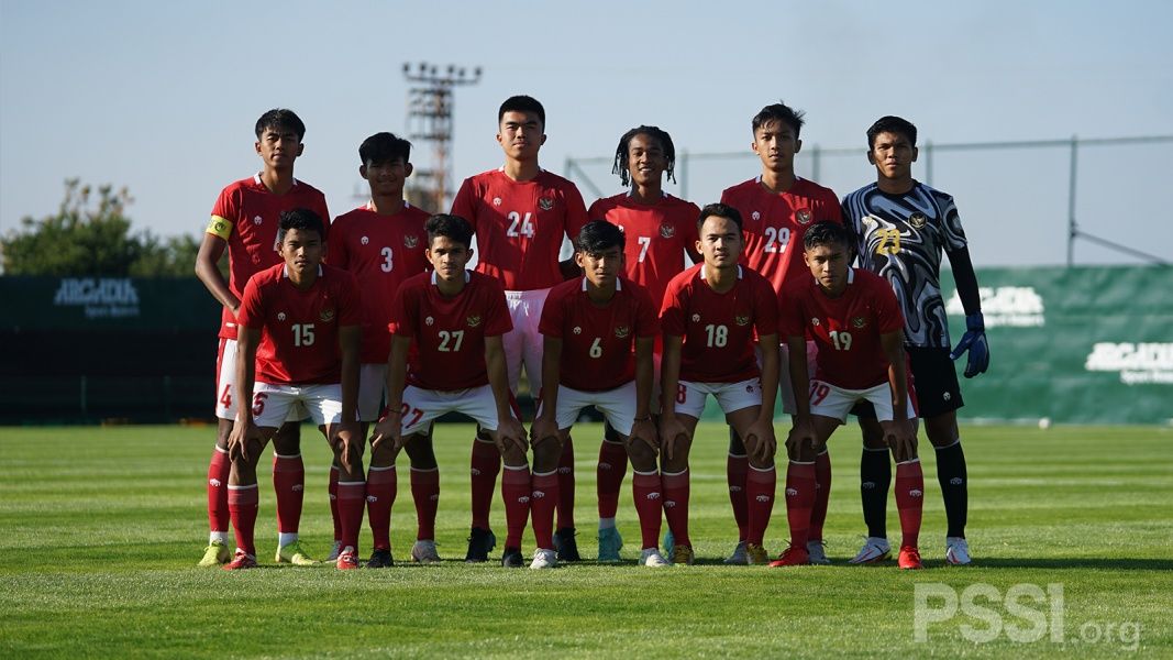 Starting Xi timnas U-18 Indonesia dalam laga uji coba melawan Antalyaspor U-18, Minggu (21/11/2021).