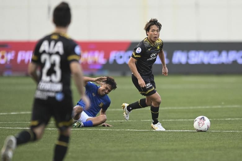 Gelandang asli Jepang, Kyoga Nakamura yang baru saja dapat kontrak baru berdurasi lima tahun dari Tampines Rovers dan bersiap main di Piala AFC 2022.