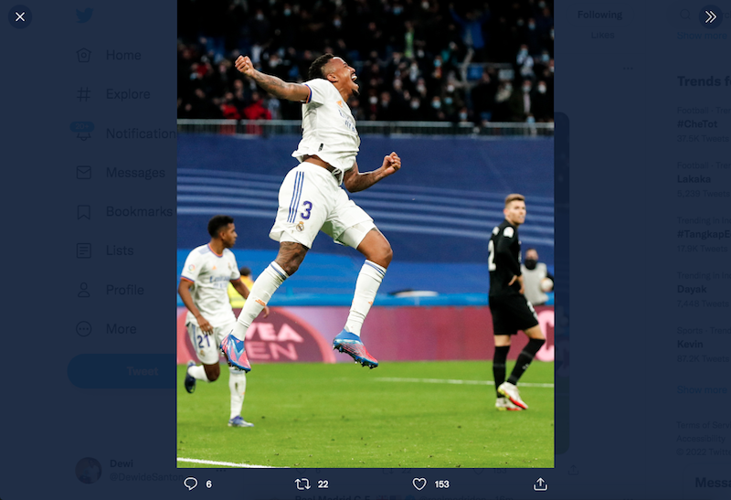Eder Militao merayakan gol untuk Real Madrid di laga melawan Elche, Minggu (23/1/2022) malam WIB. 