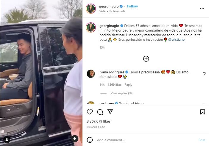 Georgina Rodrigiez menyaksikan dengan sabar ketika Cristiano Ronaldo memeriksa dalam mobil.