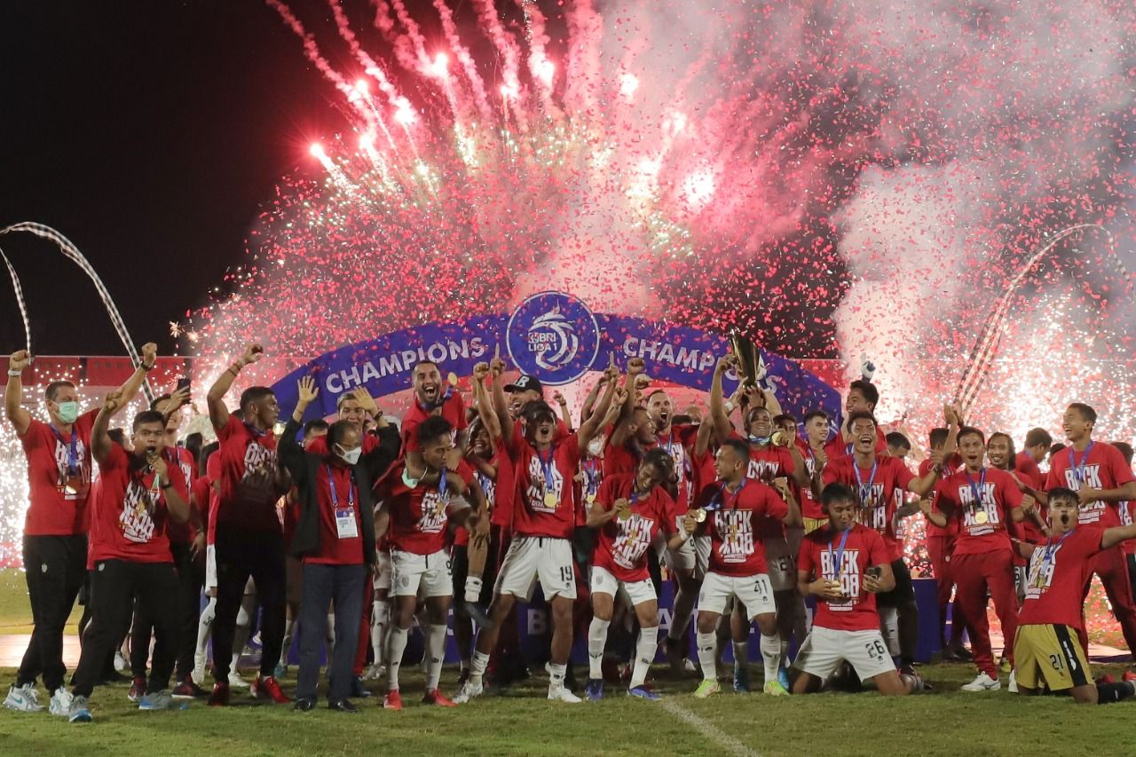 Bali United rayakan gelar juara Liga 1 2021-2022/