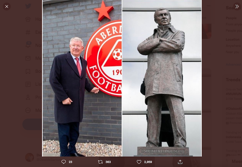Patung Sir Alex Ferguson di Old Trafford (kanan). 