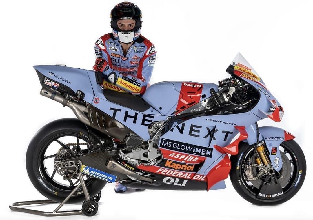 MS Glow For Men akan menempel di motor Tim Gresini Racing, bersama pembalap Enea Bastianini.