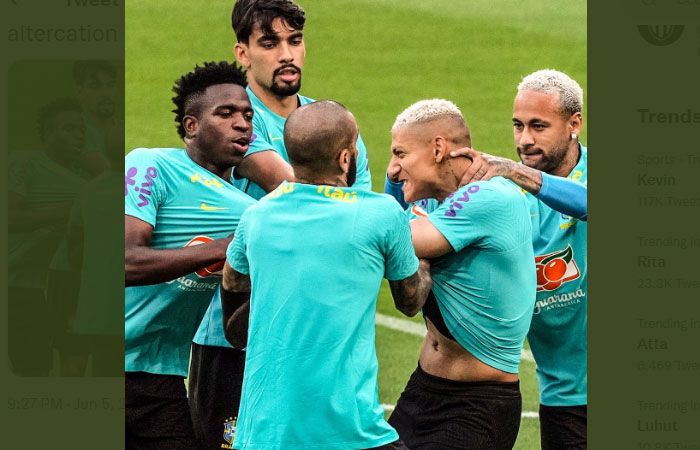 Neymar mencoba melerai perkelahian Richarlison dan Vinicius Jr