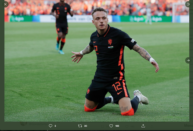 Noa Lang merayakan gol untuk Belanda pada pertandingan kontra Wales , dalam lanjutan UEFA Nations League, Rabu (15/6/2022) dini hari WIB. 