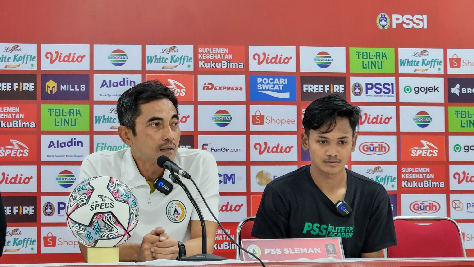 Pelatih PSS Sleman, Seto Nurdiyantoro, ketika menghadiri konferensi pers pascalaga melawan Persita, Kamis (16/6/2022).
