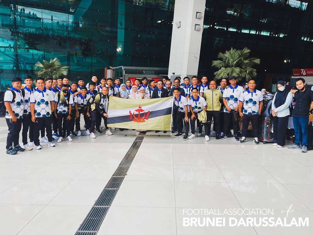 Rombongan timnas U-19 Brunei Darussalam tiba di Bandara Soekarno-Hatta, Kota Tangerang pada 24 Juni 2022.