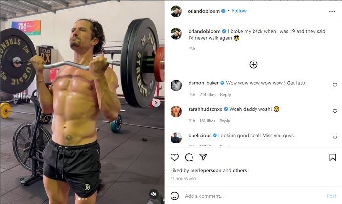 Aktor Orlando Bloom membagikan tiga video latihan fisik yang dilakukannya selama ini di Instagram.