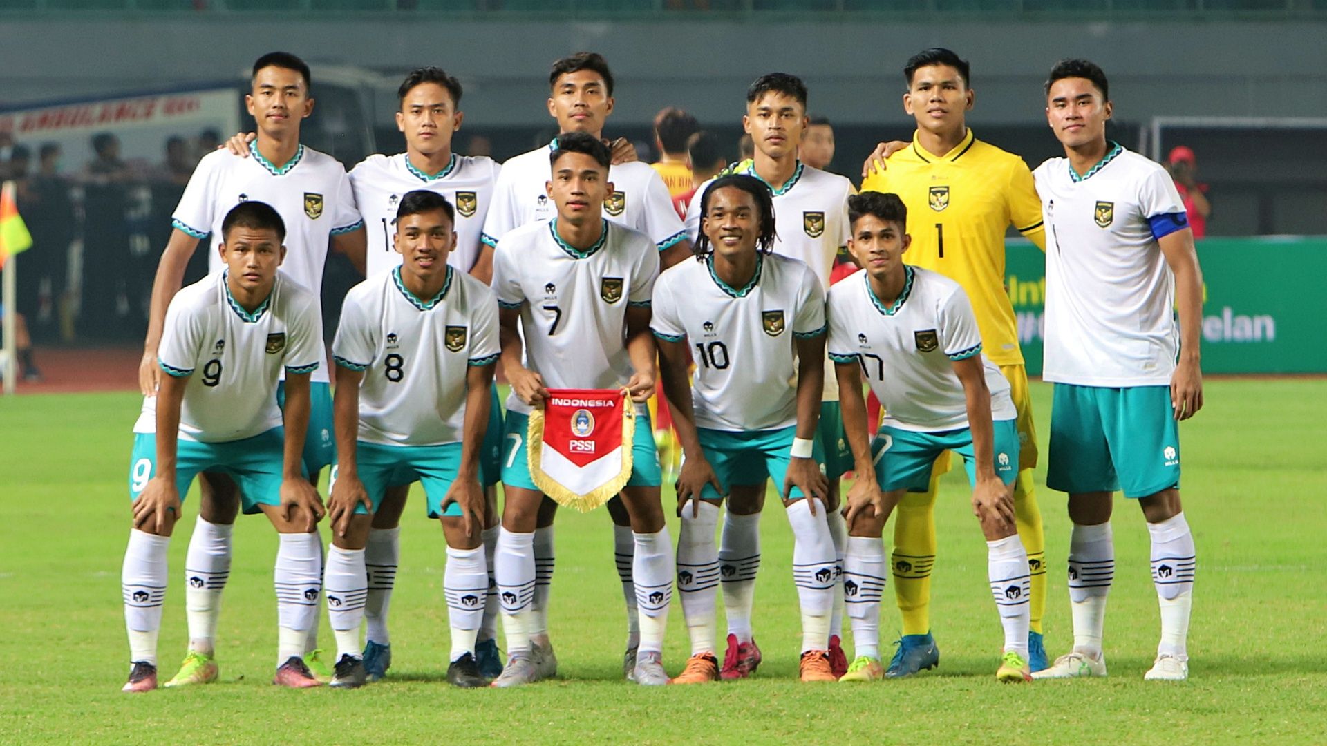 Starter timnas U-19 Indonesia kontra Vietnam dalam laga pertama Grup A penyisihan Piala AFF U-19 2022, 2 Juli 2022.