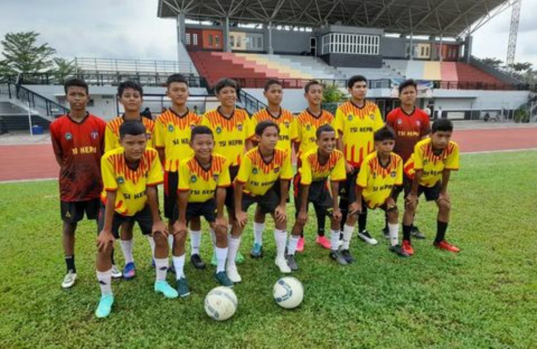 Skuat tim TSI Kepri yang sempat ikut merasakan turnamen LTS Nasional musim ini di Lapangan ATG, Sentul.