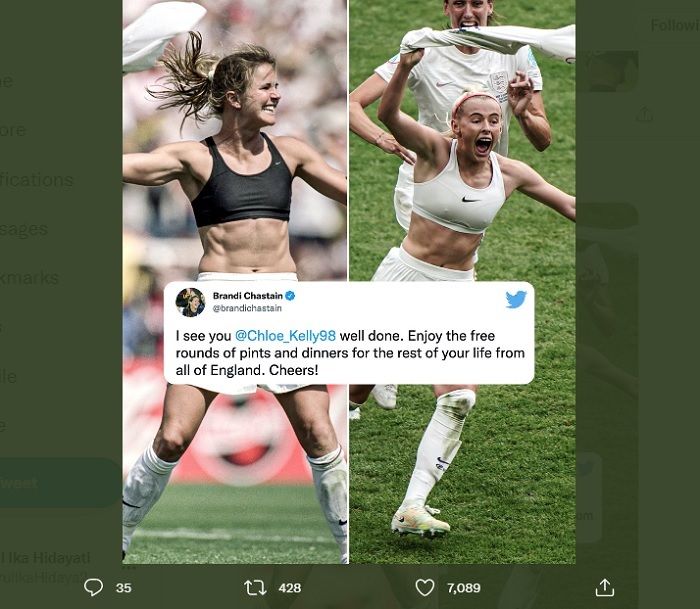 Brandi Chastain, pahlawan Amerika di Piala Dunia Wanita 1999, berterima kasih kepada Chloe Kelly atas aksi selebrasi golnya di Piala Eropa Wanita 2022.  