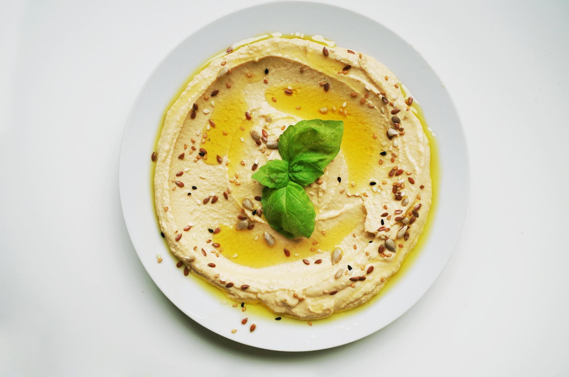 Ilustrasi makanan khas Timur Tengah, Hummus.