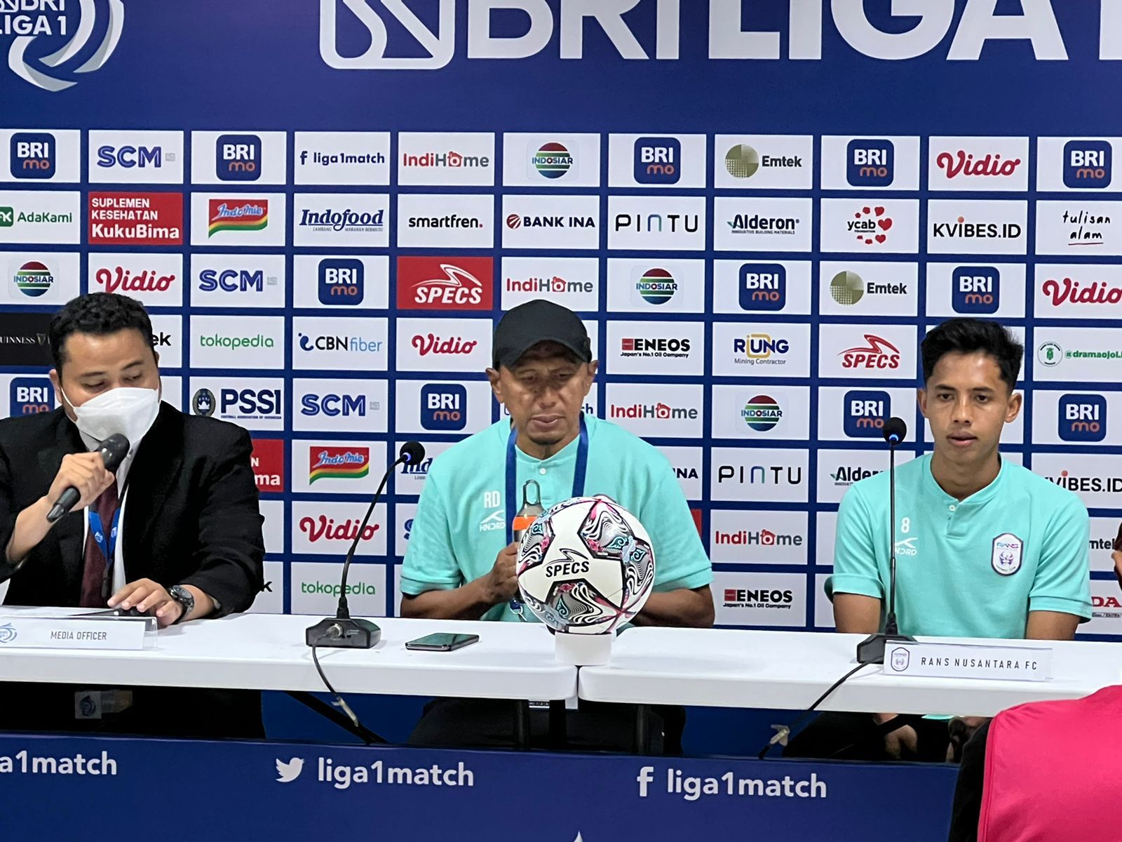Sesi konfrensi pers Rans Nusantara FC yang dihadiri oleh pelatih Rahmad Darmawan seusai bertanding melawan Bali United pada pekan ketiga Liga 1 2022-2023