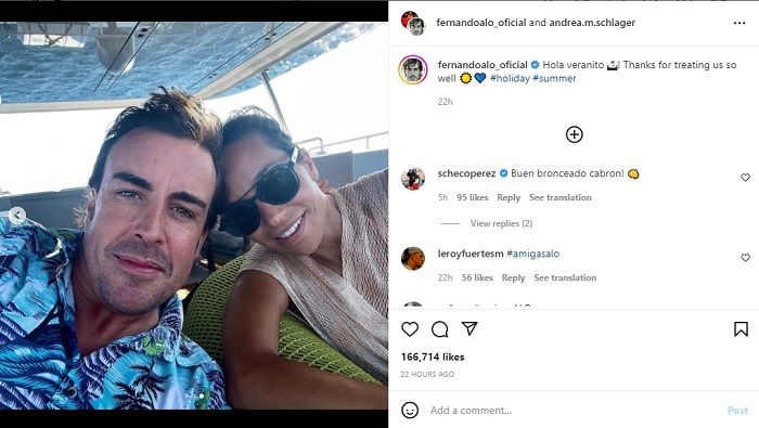Fernando Alonso memanfaatkan masa liburan musim panas di balapan F1  dengan mengajak sang kekasih hati ke pantai.
