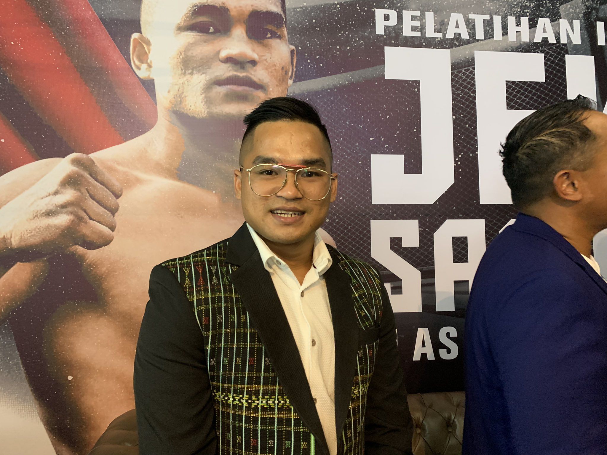Petarung MMA Indonesia, Jeka Saragih yang akan berjuang untuk mewujudkan mimpi menjadi petarung Tanah Air pertama yang menembus persaingan Kejuaraan UFC.