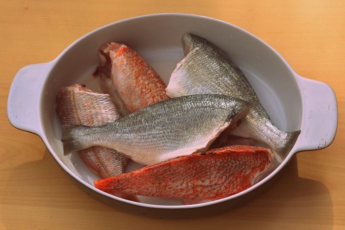 Ilustrasi ikan segar, mengkonsumsinya baik untuk jantung dan pembuluh darah.