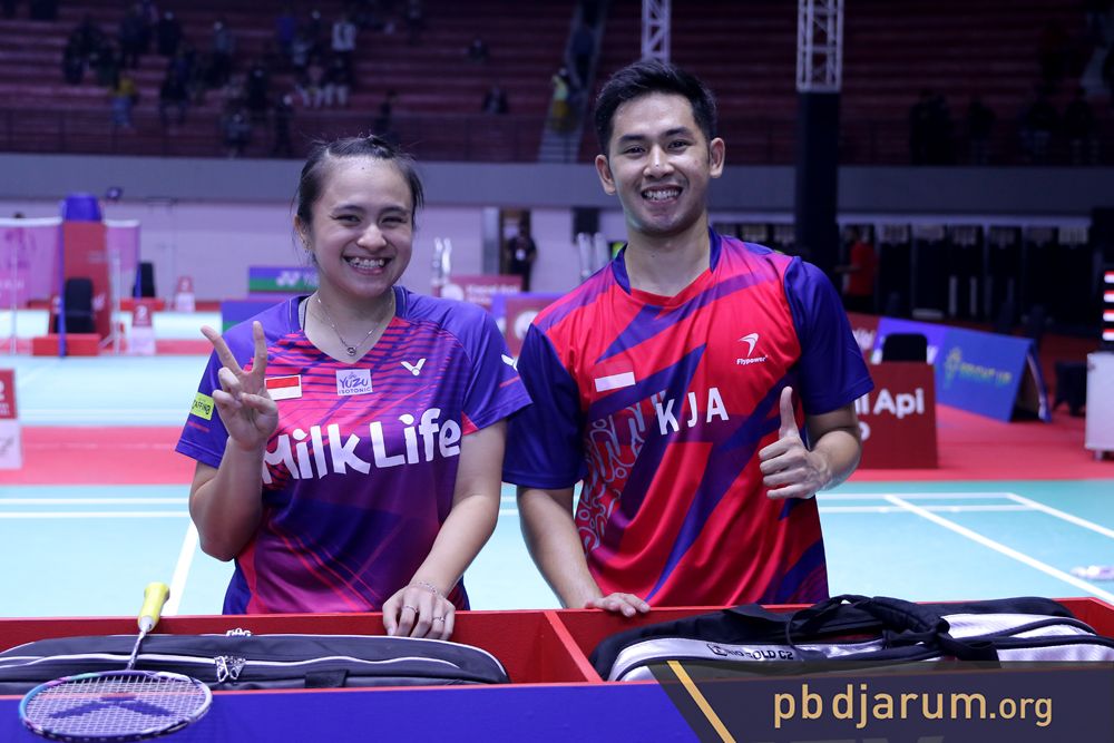 Pasangan ganda campuran Moh Reza Pahlevi/Melati Daeva Oktavianti yang debut di ajang Indonesia International Series 2022 di Yogyakarta.