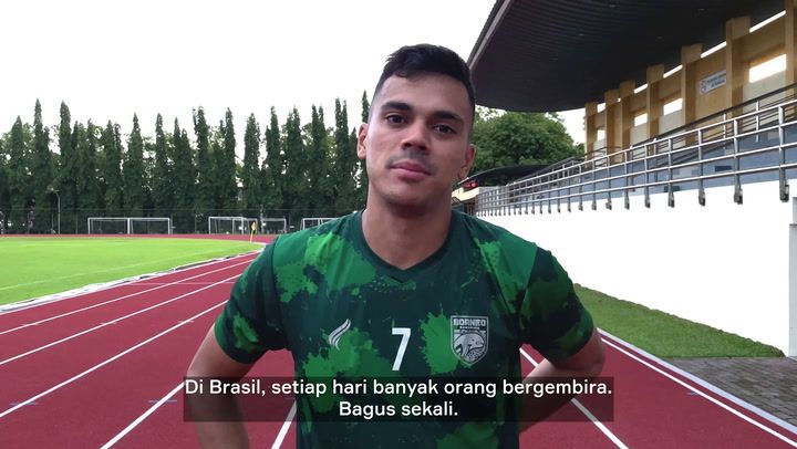 Striker asal Brasil, Matheus Pato, di tengah sesi latihan Borneo FC di Yogyakarta, Oktober 2022.