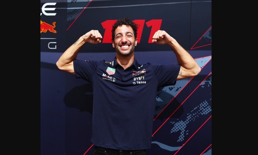 Daniel Ricciardo resmi jadi pembalap ketiga Red Bull Racing untuk F1 2023.