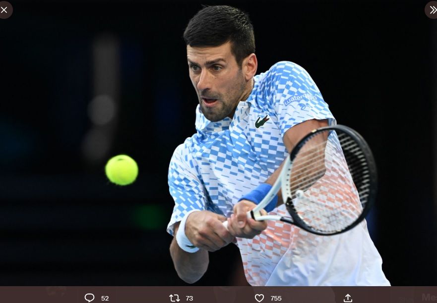 Petenis Novak Djokovic tampil dominan saat mengalahkan Alex de Minaur di babak keempat Australian Open 2023 di Rod Laver Arena, Senin (25/1/2023).