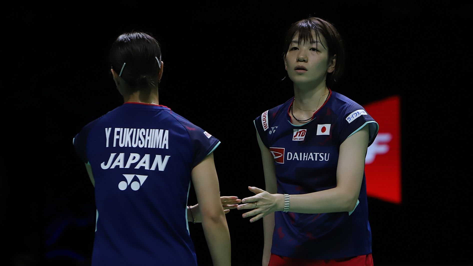 Ganda putri Jepang, Yuki Fukushima/Sayaka Hirota, saat tampil pada final Indonesia Open 2022 yang digelar di Istora Senayan, Jakarta pada Minggu (19/6/2022).