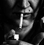  Berhenti Merokok? Prosesnya Lebih Berat untuk Para Wanita