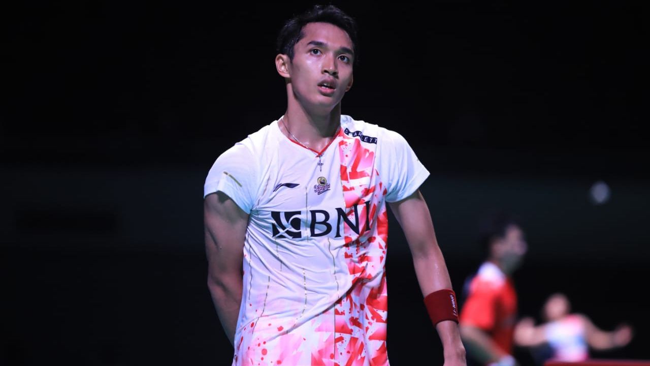 Tunggal putra Indonesia, Jonatan Christie, saat tampil pada babak kedua Japan Open 2022 yang digelar di Maruzen Intec Arena Osaka, Jepang pada Kamis (1/9/2022).