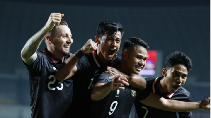 Selebrasi gol Dimas Drajad (dua dari kanan) bersama Marc Klok (kiri), Pratama Arhan, dan Marselino Ferdinan (kanan) dalam laga timnas Indonesia vs Curacao untuk agenda FIFA Matchday, 24 September 2022.