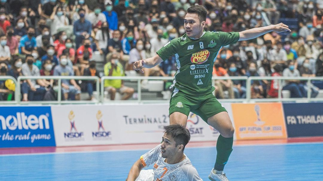 Samuel Eko (hijau) saat membela Bintang Timur Surabaya pada Piala AFF Futsal Antarklub 2022 di Thailand, September 2022.