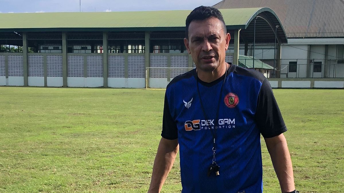 Peltaih baru Persiraja Banda Aceh, Sergio Alexandre, mulai pimpin latihan tim barunya di putaran kedua Liga 1 2021-2022.