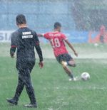 Stadion Teladan Tergenang Air, Laga Karo United vs Sriwijaya FC Terpaksa Ditunda