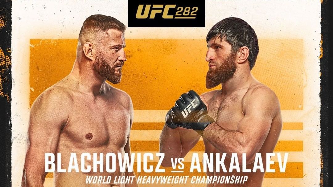 Duel perebutan sabuk UFC Light Heavyweight Championship antara Jan Blachowicz vs Magomed Ankalaev bakal jadi sajian utama dalam UFC 282 yang berlangsung di T-Mobile Arena, Las Vegas, Amerika Serikat pada Minggu (11/12/2022) WIB.