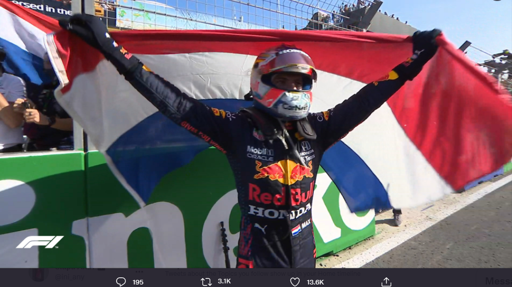 Selebrasi Max Verstappen (Red Bull Racing) usai memenangi F1 GP Belanda 2021, Minggu (5/9/2021).