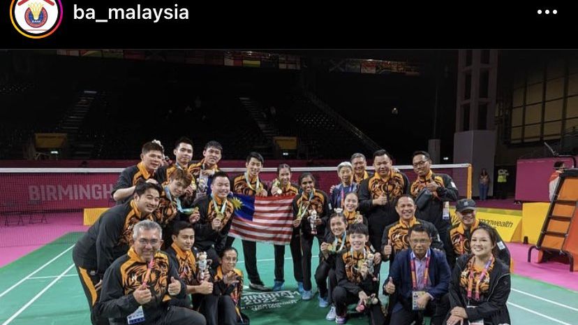 Tim bulu tangkis Malaysia berhasil meraih medali emas nomor beregu campuran Commonwealth Games 2022 di Birmingham, Inggris usai menang 3-1 atas India pada laga final yang berlangsung Rabu (3/8/2022).