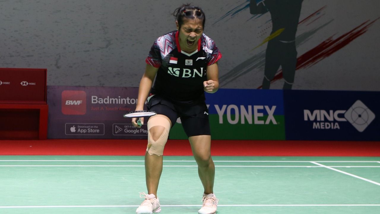 Ekspresi Gregoria Mariska Tunjung di tengah pertandingan babak 16 besar Indonesia Masters 2022 yang digelar di Istora Senayan, Jakarta pada Kamis (9/6/2022).