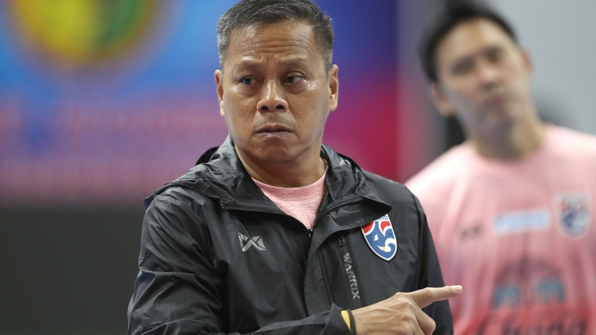 Pelatih timnas futsal putri Thailand, Surapong Plaiyuwong, pada NSDF Women's Futsal Championship 2022, April 2022.