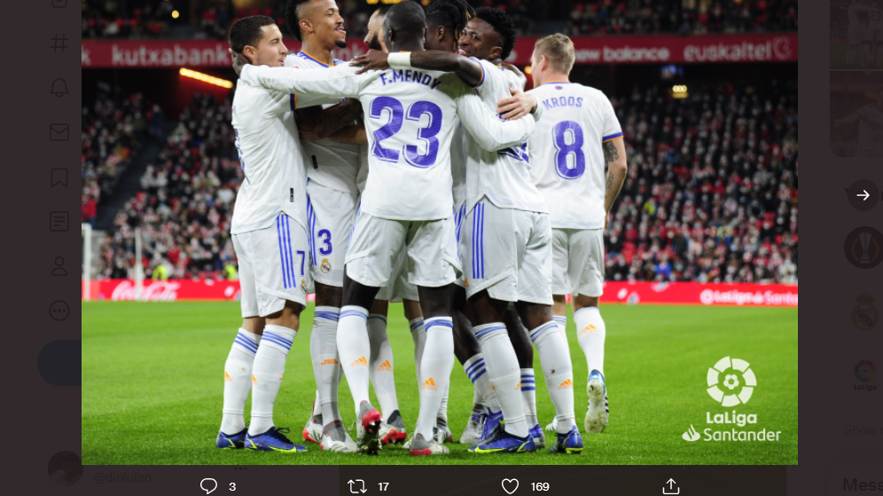 Para pemain Real Madrid merayakan kemenangan atas Athletic Bilbao di Liga Spanyol 2021-2022, Kamis (23/12/2021).