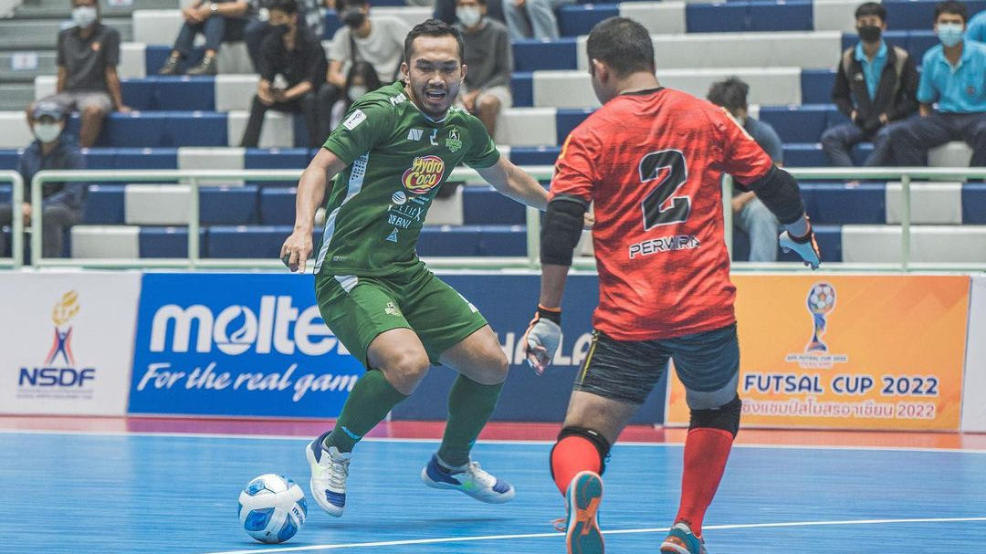 Alfajri Zikri (hijau) saat membela Bintang Timur Surabaya pada Piala AFF Futsal Antarklub 2022 di Thailand, September 2022.