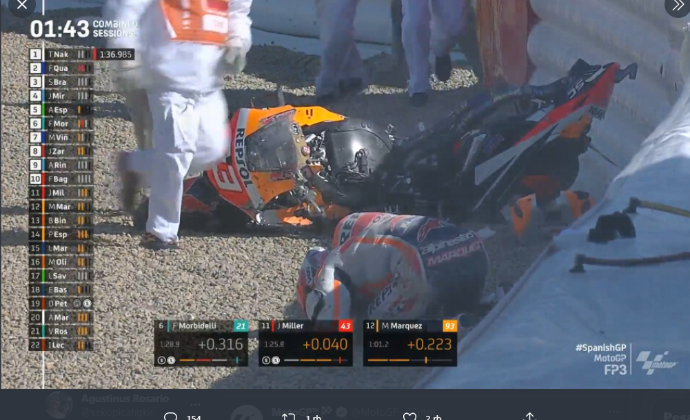Tangkapan layar yang menunjukkan kondisi Marc Marquez sesaat setelah mengalami crash di FP3 MotoGP Spanyol.