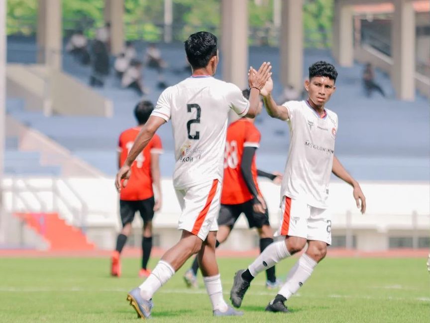 Para pemain Persipa Pati merayakan gol ke gawang Persis Youth dalam laga uji coba yang digelar Sabtu (29/1/2022).