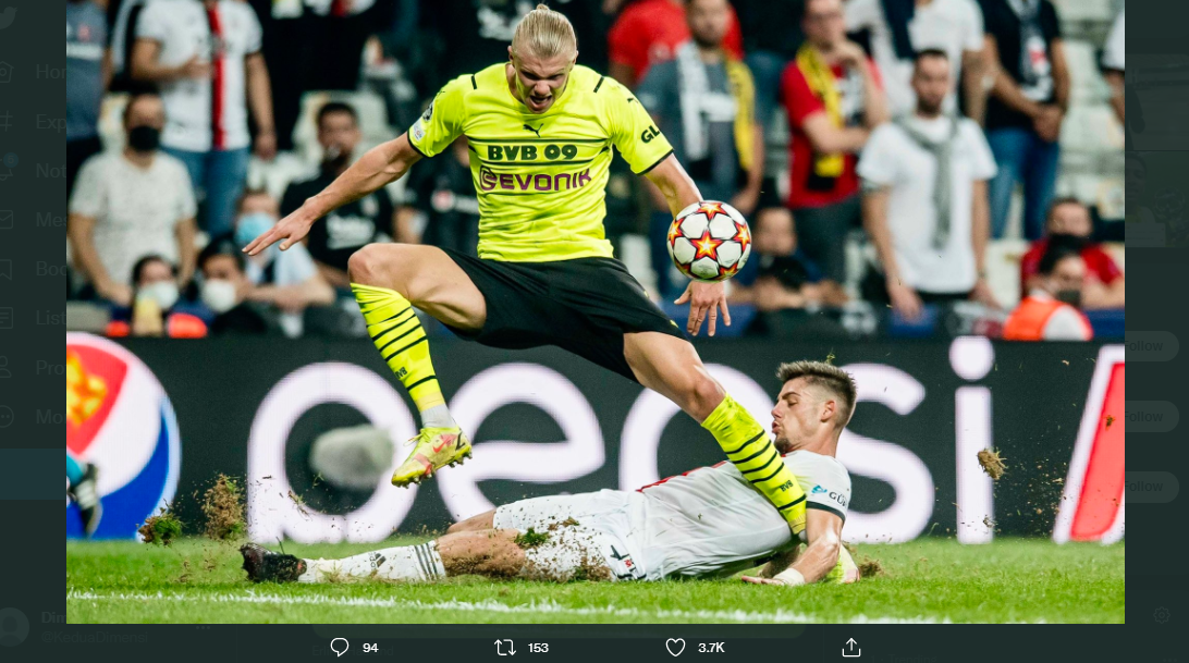 Aksi Erling Haaland pada laga Besiktas vs Borussia Dortmund di Liga Champions, Rabu (15/9/2021).